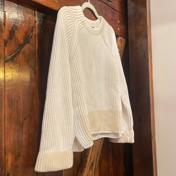 Gorgeous me + em sweater that’s cream and white stripes - Picture 5 of 7